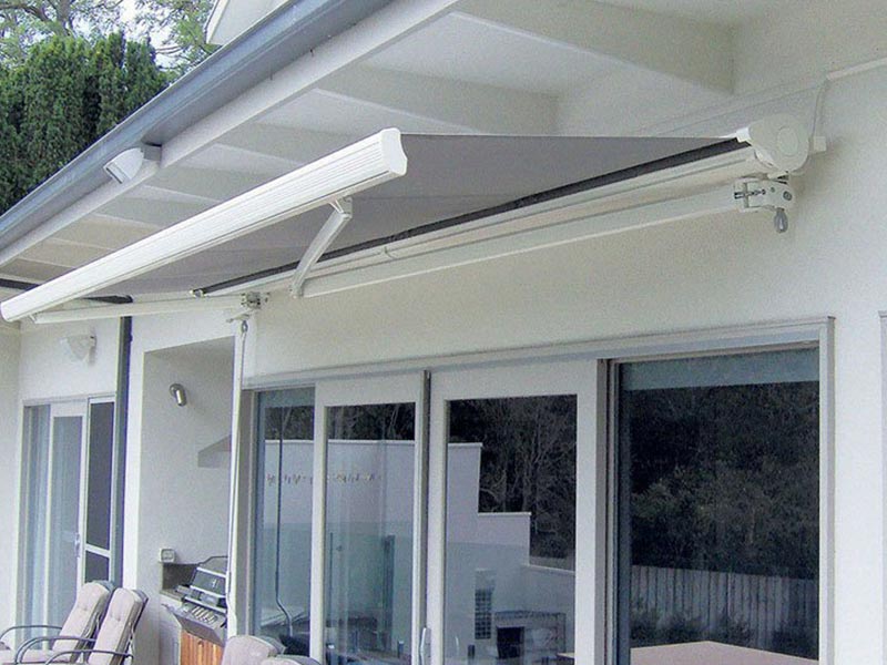 retractable-awnings