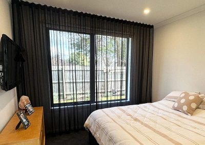 bedroom-curtains-Blinds